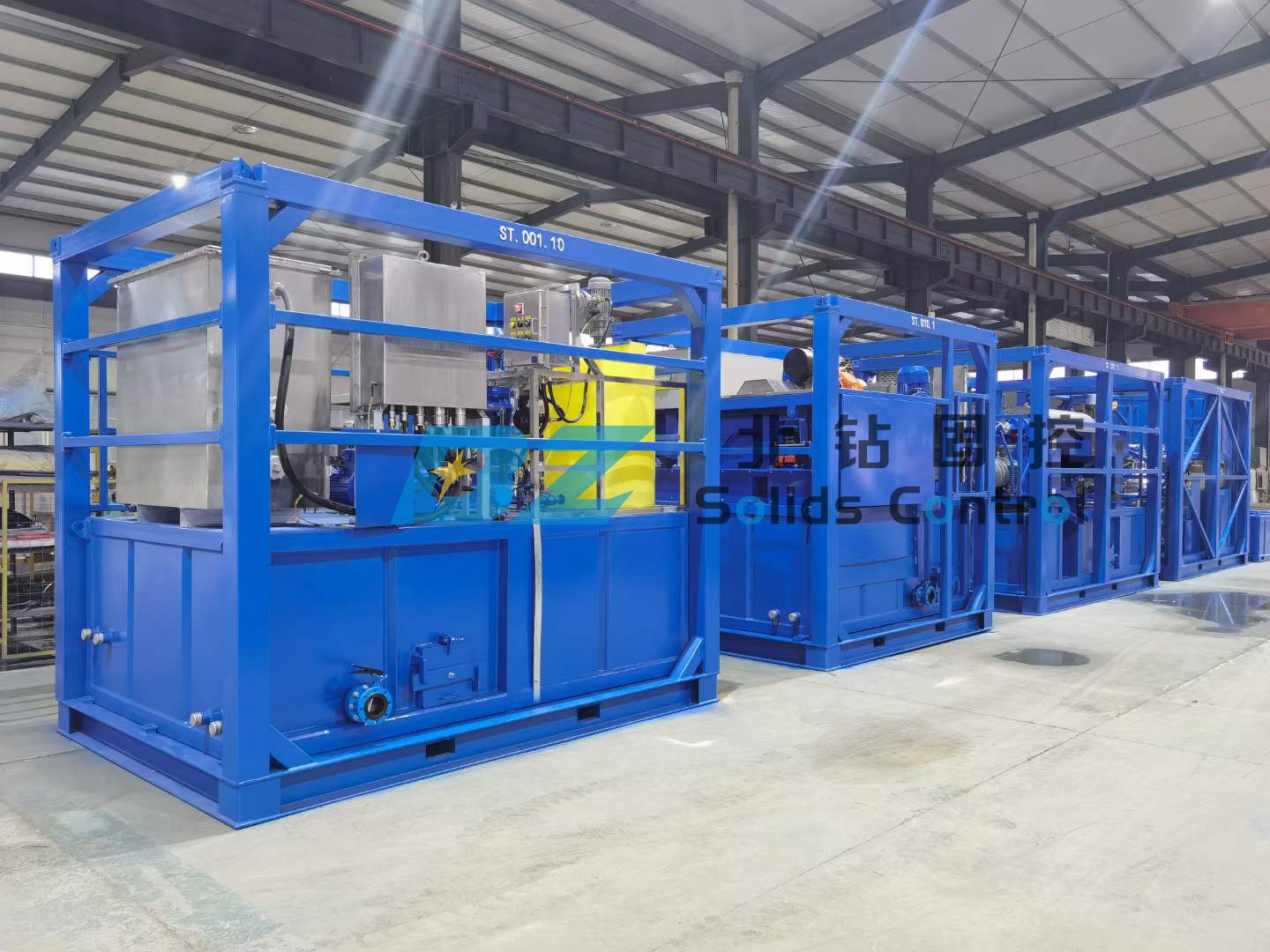 北鉆固控含油污泥處理系統(tǒng)銷(xiāo)往中海油某鉆井平臺(tái)